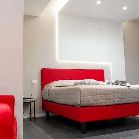 Opera Ξενοδοχείο *